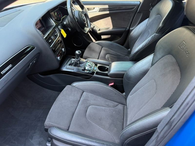 Audi A4 Black Edition Grey #9