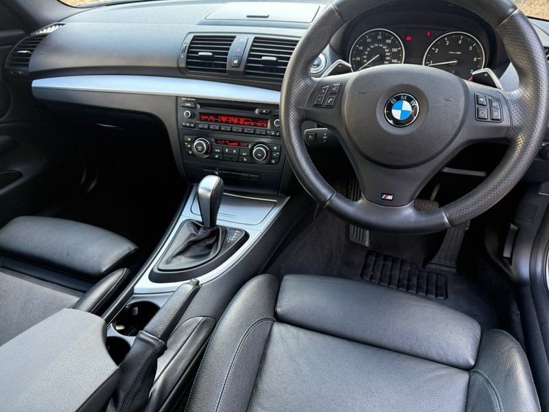BMW 1 Series Black #10