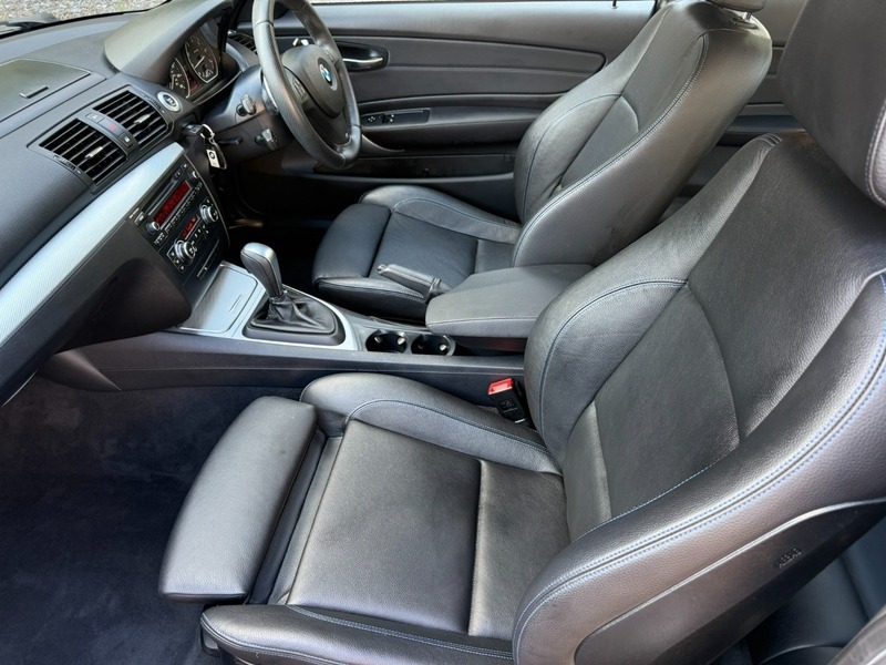 BMW 1 Series Black #9