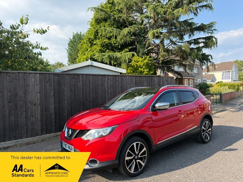 Nissan Qashqai Dci Tekna Red