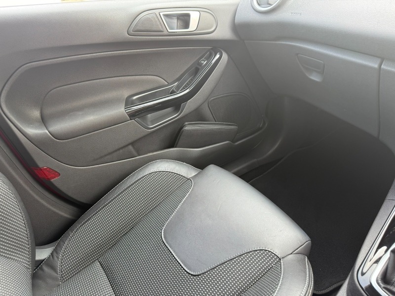 Ford Fiesta T Ecoboost Titanium Grey #13