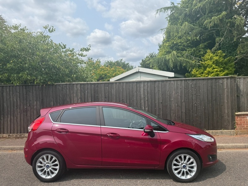 Ford Fiesta Titanium X Red #2