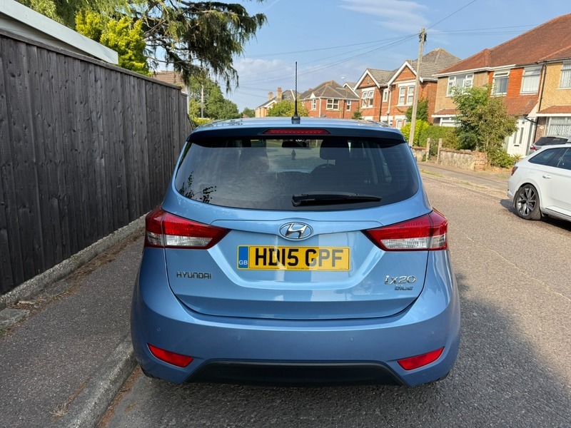 Hyundai Ix20 1.6 Se Nav Red #8