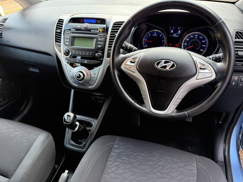 Hyundai Ix20 1.6 Se Nav Red #12