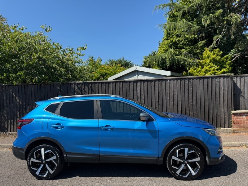 Nissan Qashqai Tekna Plus Dig-t Blue #2
