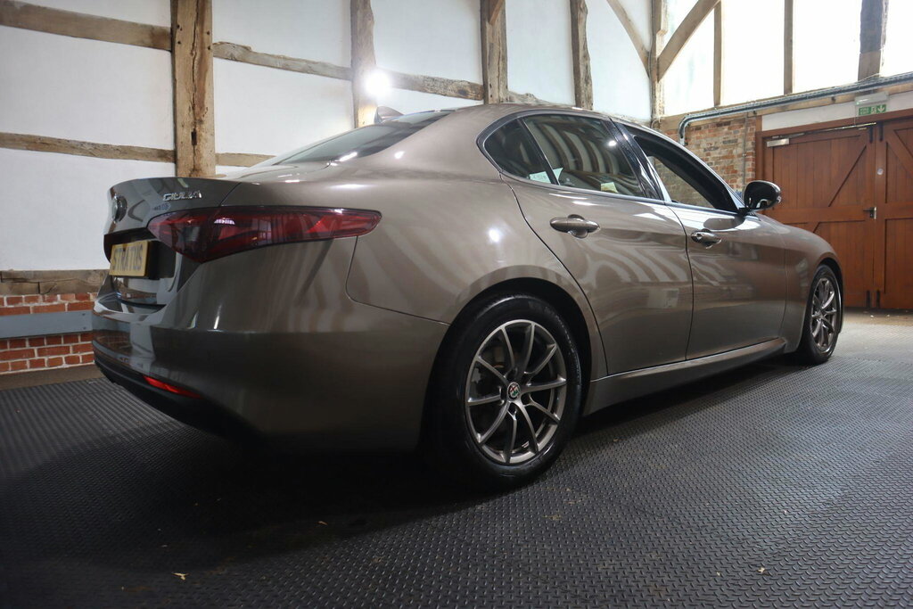 Alfa Romeo Giulia 2.2 Td Speciale Saloon Euro 6 S S Red #55