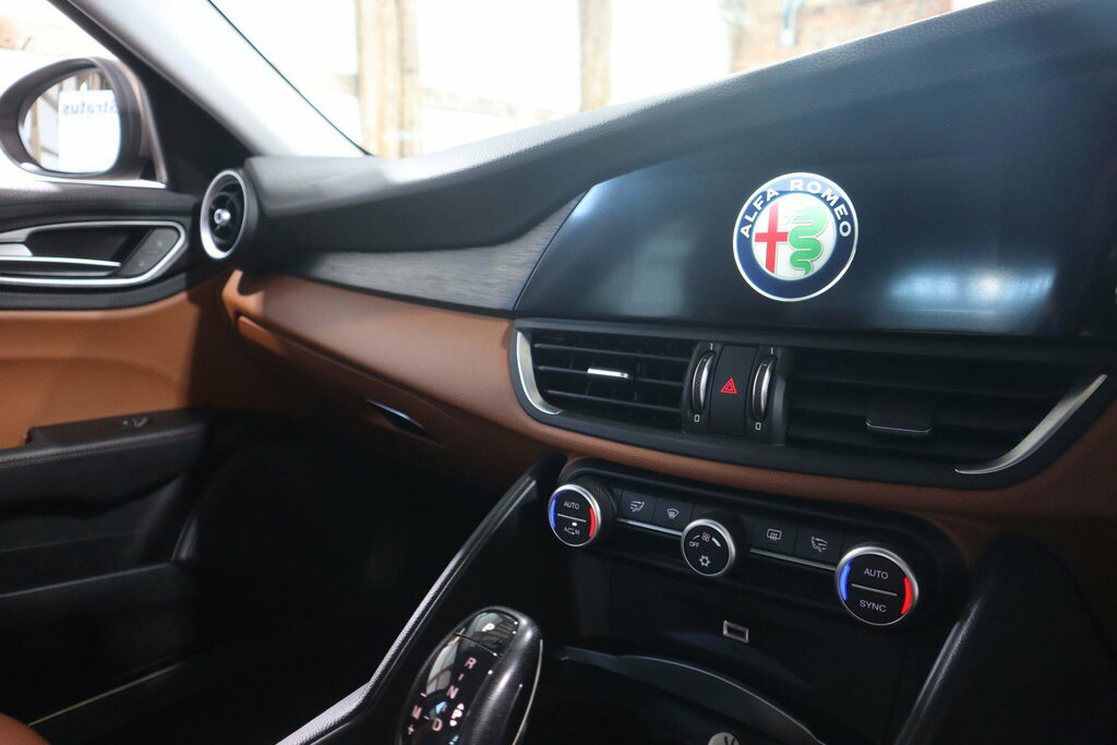 Alfa Romeo Giulia 2.2 Td Speciale Saloon Euro 6 S S Red #19