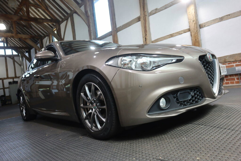 Alfa Romeo Giulia 2.2 Td Speciale Saloon Euro 6 S S Red #50