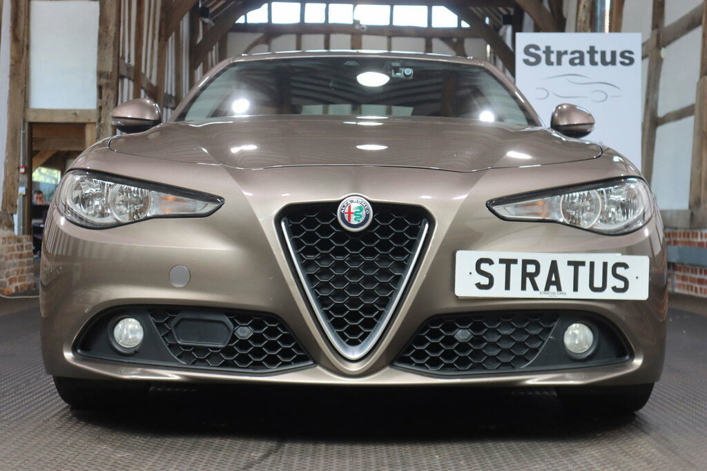 Alfa Romeo Giulia 2.2 Td Speciale Saloon Euro 6 S S Red #48