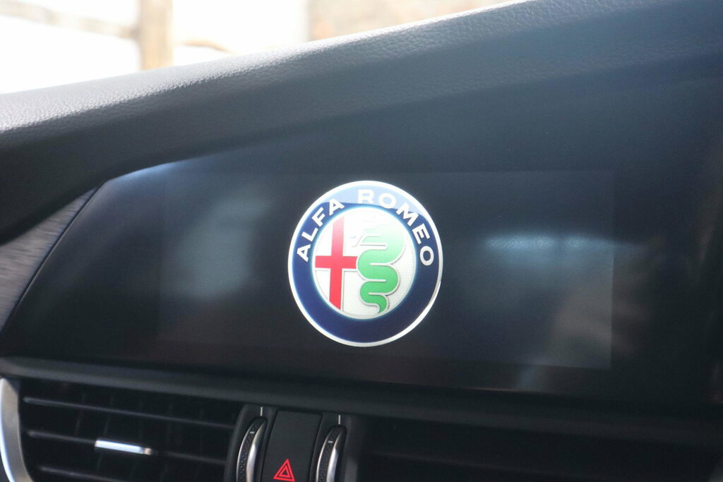 Alfa Romeo Giulia 2.2 Td Speciale Saloon Euro 6 S S Red #20