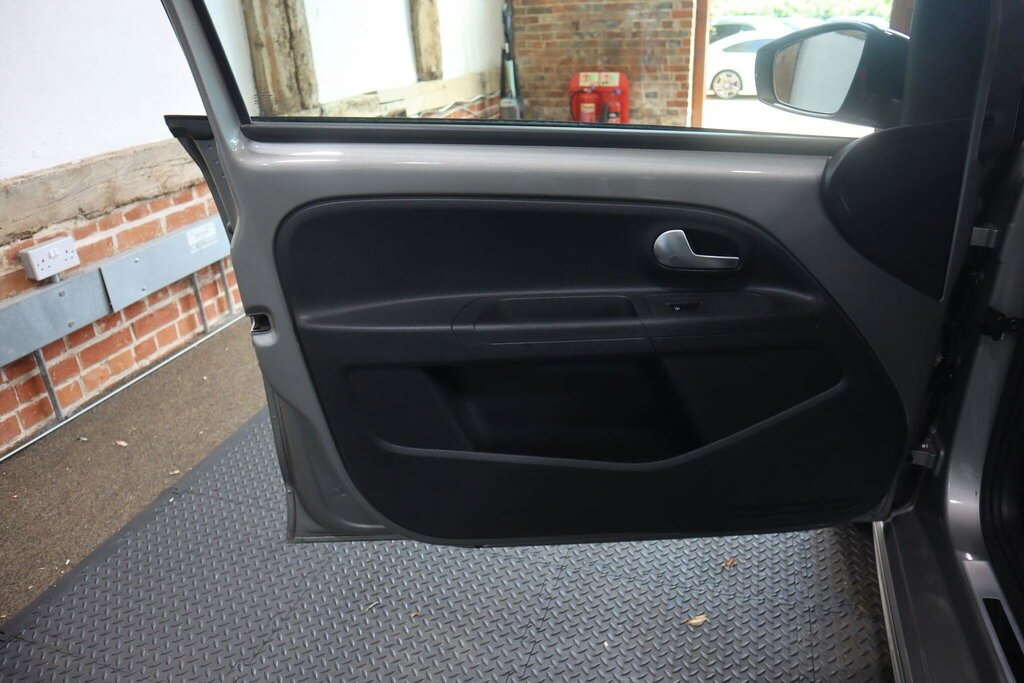 Volkswagen Up Beats 1.0 65Ps 5-Speed Black #34
