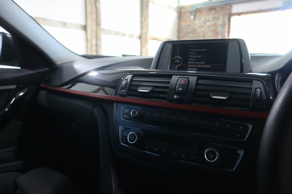 BMW 3 Series 318I Sport Blue #18