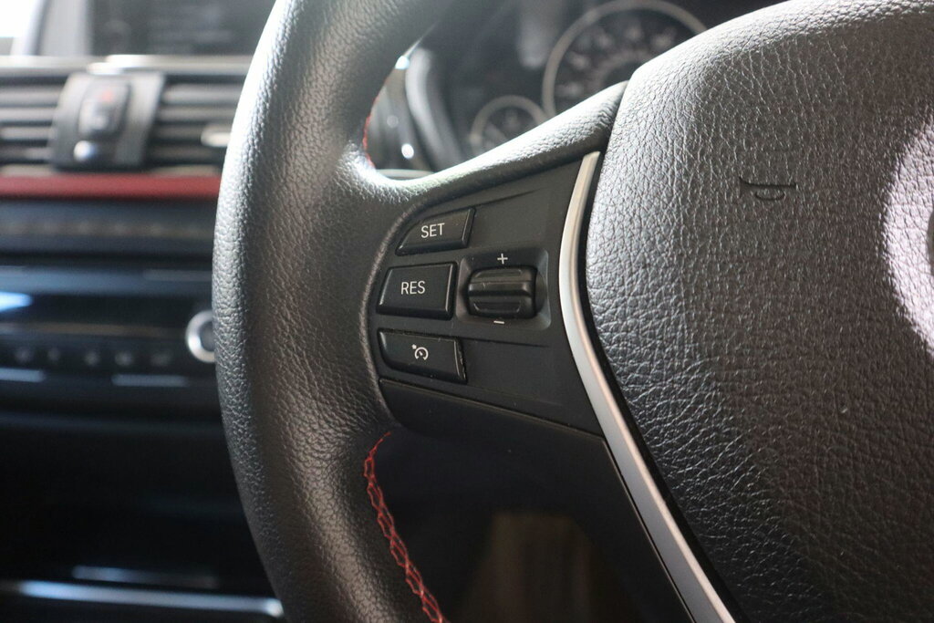 BMW 3 Series 318I Sport Blue #24