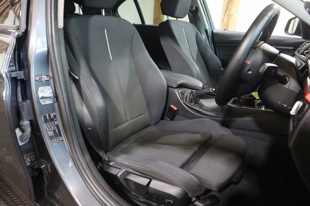 BMW 3 Series 318I Sport Blue #13