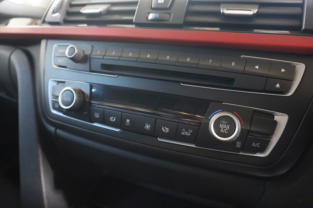 BMW 3 Series 318I Sport Blue #20