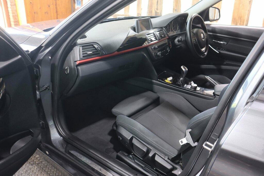 BMW 3 Series 318I Sport Blue #29