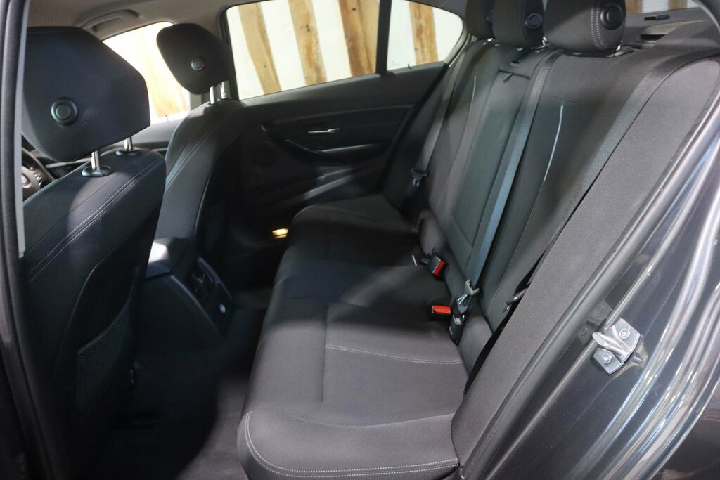 BMW 3 Series 318I Sport Blue #38