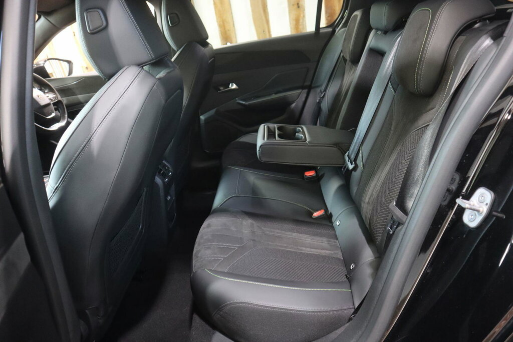 Peugeot 308 1.2 Puretech Allure Premium Eat8 - 2022 22 Red #37