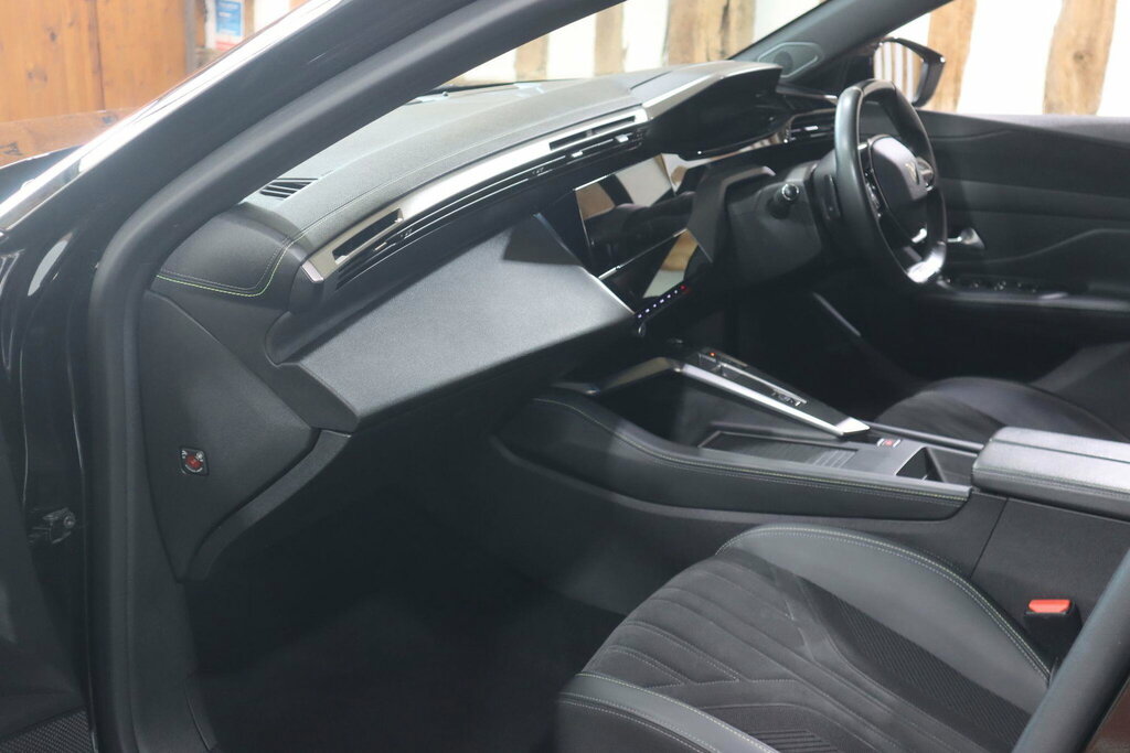 Peugeot 308 1.2 Puretech Allure Premium Eat8 - 2022 22 Red #29