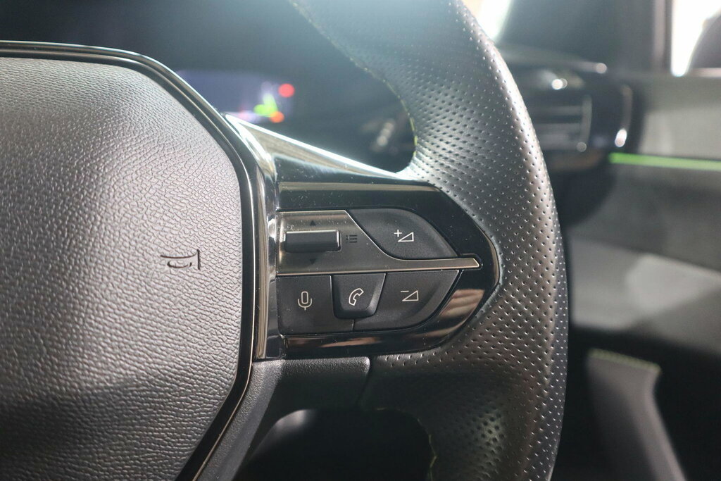 Peugeot 308 1.2 Puretech Allure Premium Eat8 - 2022 22 Red #22