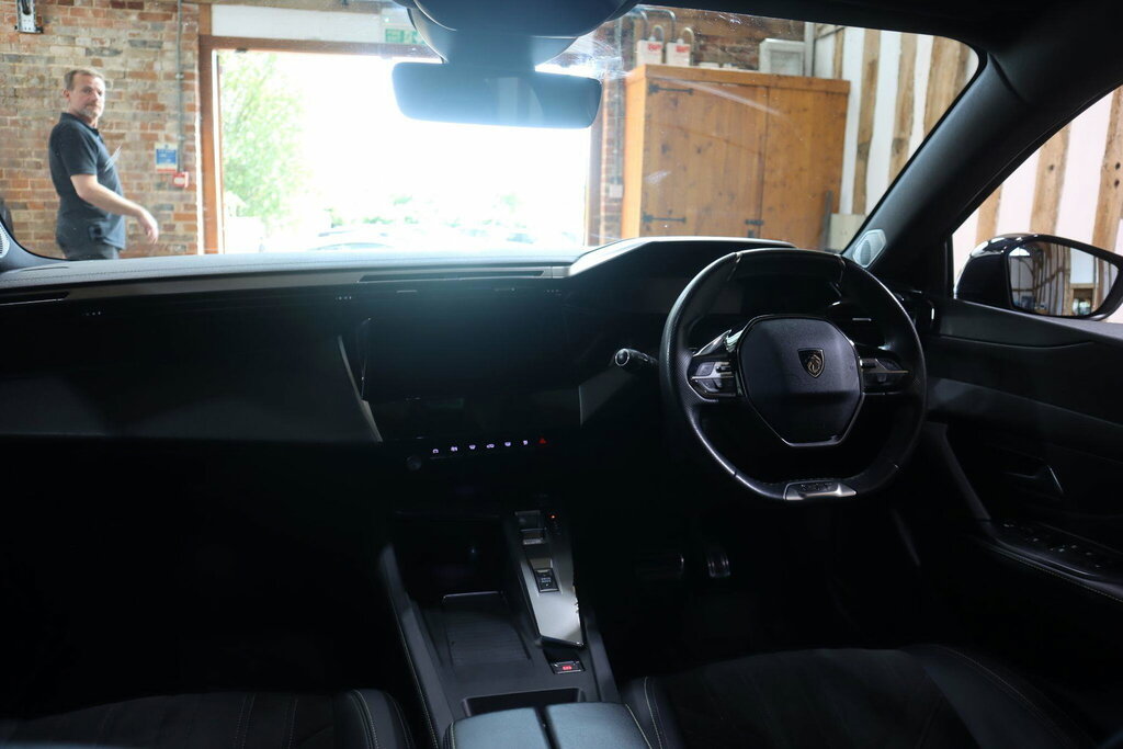 Peugeot 308 1.2 Puretech Allure Premium Eat8 - 2022 22 Red #40