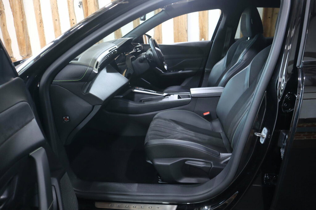 Peugeot 308 1.2 Puretech Allure Premium Eat8 - 2022 22 Red #30