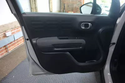 Citroen C3 Aircross 1.2 Puretech Flair Orange #34