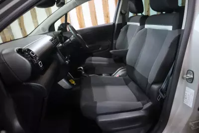 Citroen C3 Aircross 1.2 Puretech Flair Orange #31