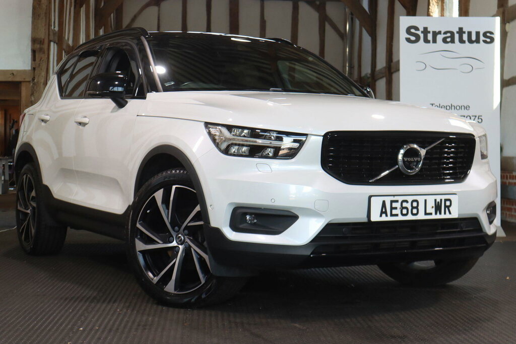 Volvo XC40 2.0 D3 R-design Pro Euro 6 S S White