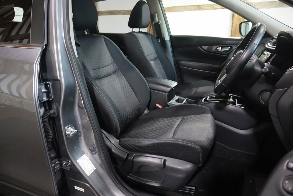 Nissan X-Trail 2019 Nissan X-trail 1.7 Dci N-connecta Xtronic Black #12