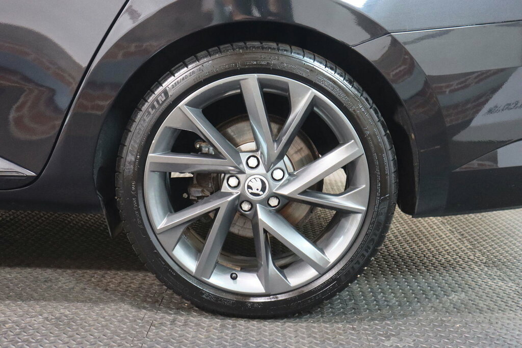 Skoda Superb 1.6 Turbo Tdi, Business Edition, Estate, Grey #47