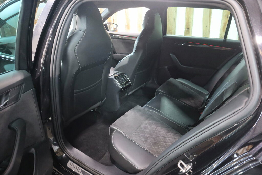 Skoda Superb 1.6 Turbo Tdi, Business Edition, Estate, Grey #39