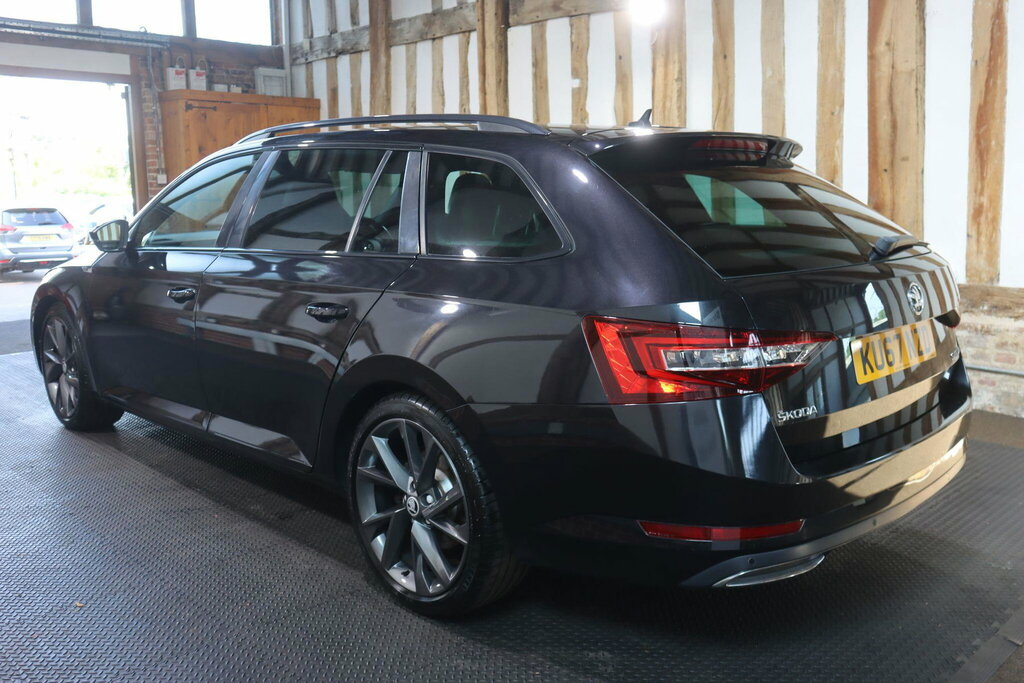 Skoda Superb 2.0 Tdi Sportline Dsg Euro 6 S S Black #4