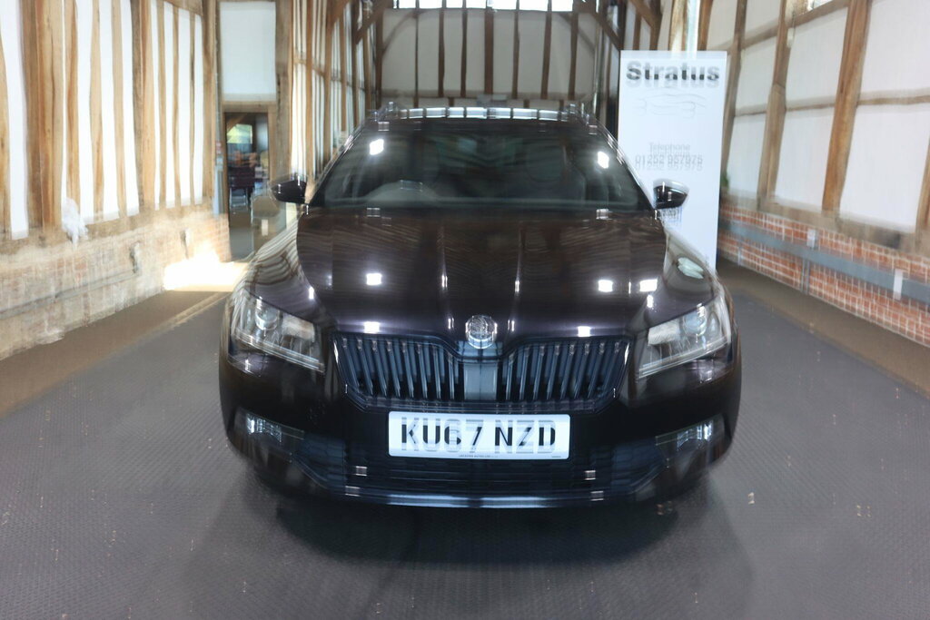 Skoda Superb 2.0 Tdi Sportline Dsg Euro 6 S S Black #2