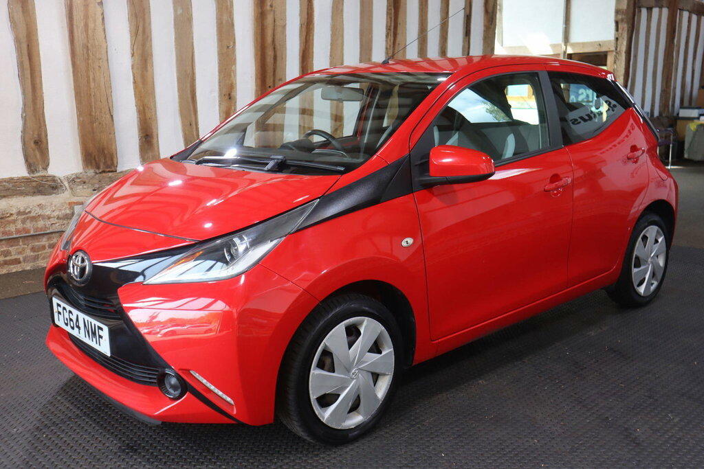 Toyota Aygo 1.0 Vvt-i X-play Euro 5 Euro 5 Red #3