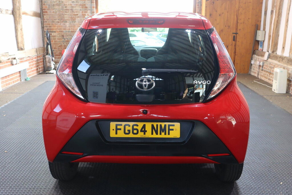 Toyota Aygo 1.0 Vvt-i X-play Euro 5 Euro 5 Red #5