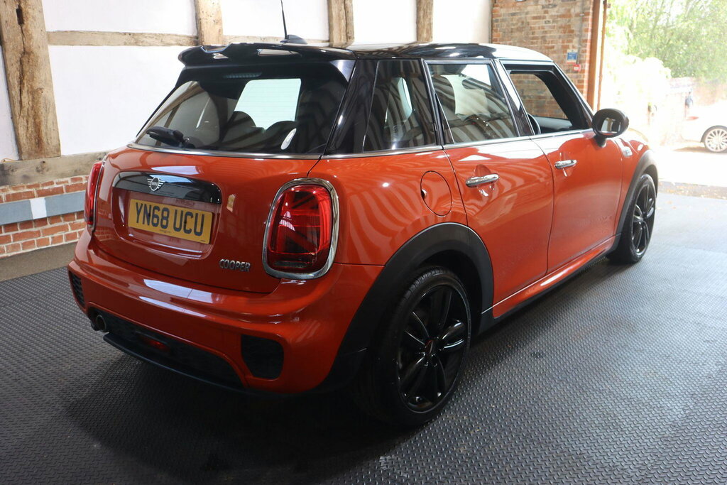 Mini Hatch 1.5 Cooper Sport Euro 6 S S YN68UCU Orange #6