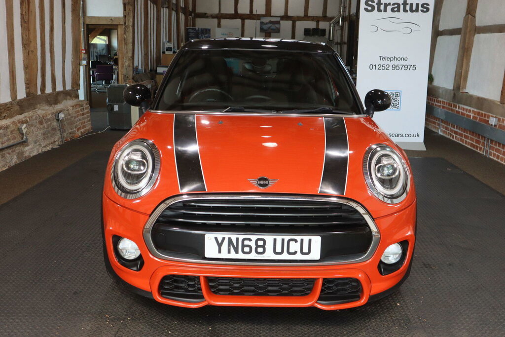 Mini Hatch 1.5 Cooper Sport Euro 6 S S YN68UCU Orange #2