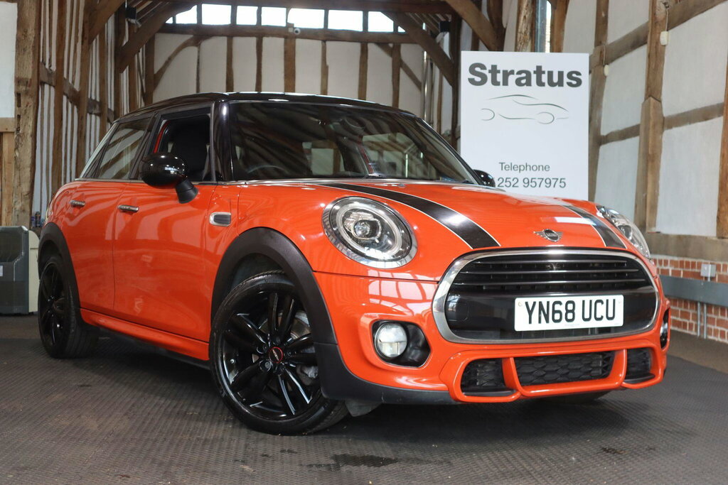 Mini Hatch 1.5 Cooper Sport Euro 6 S S Orange