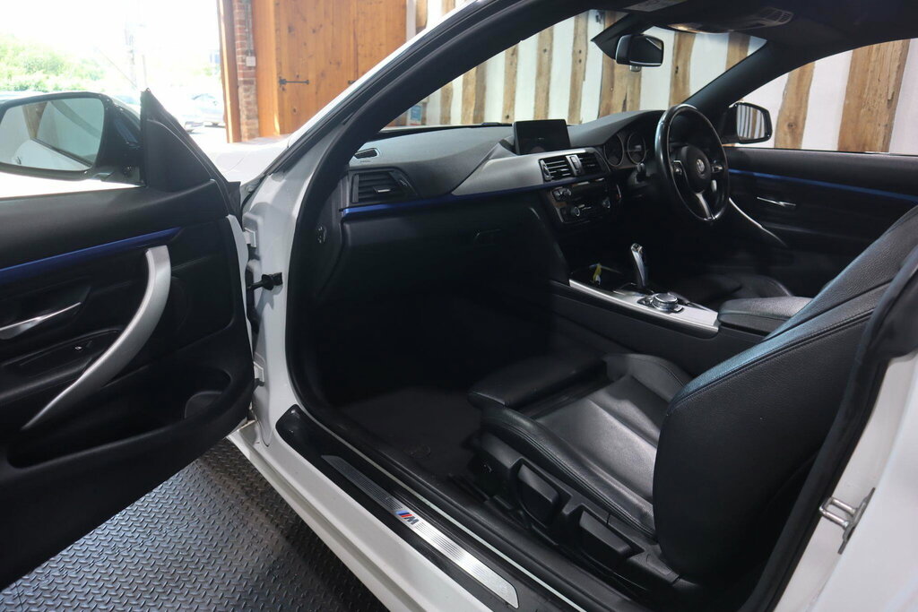 BMW 4 Series 430D M Sport Black #32