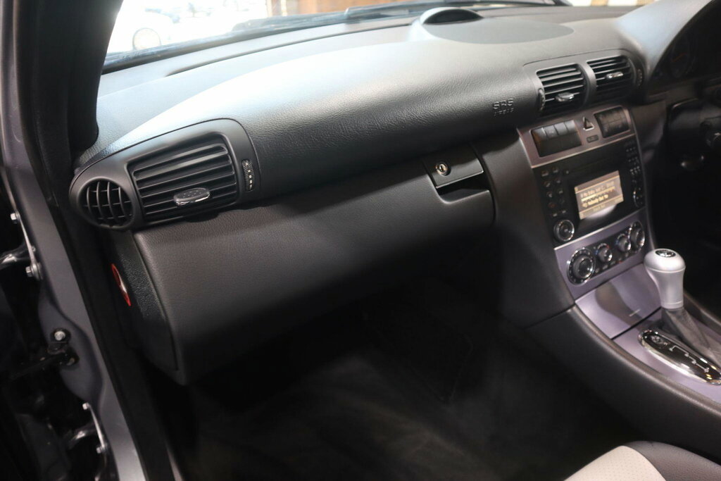 Mercedes-Benz CLC Class Hatchback Black #40