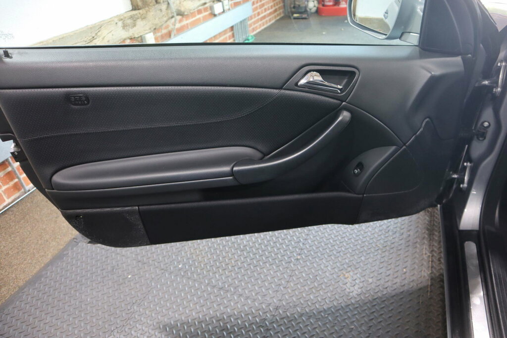 Mercedes-Benz CLC Class Hatchback Black #51