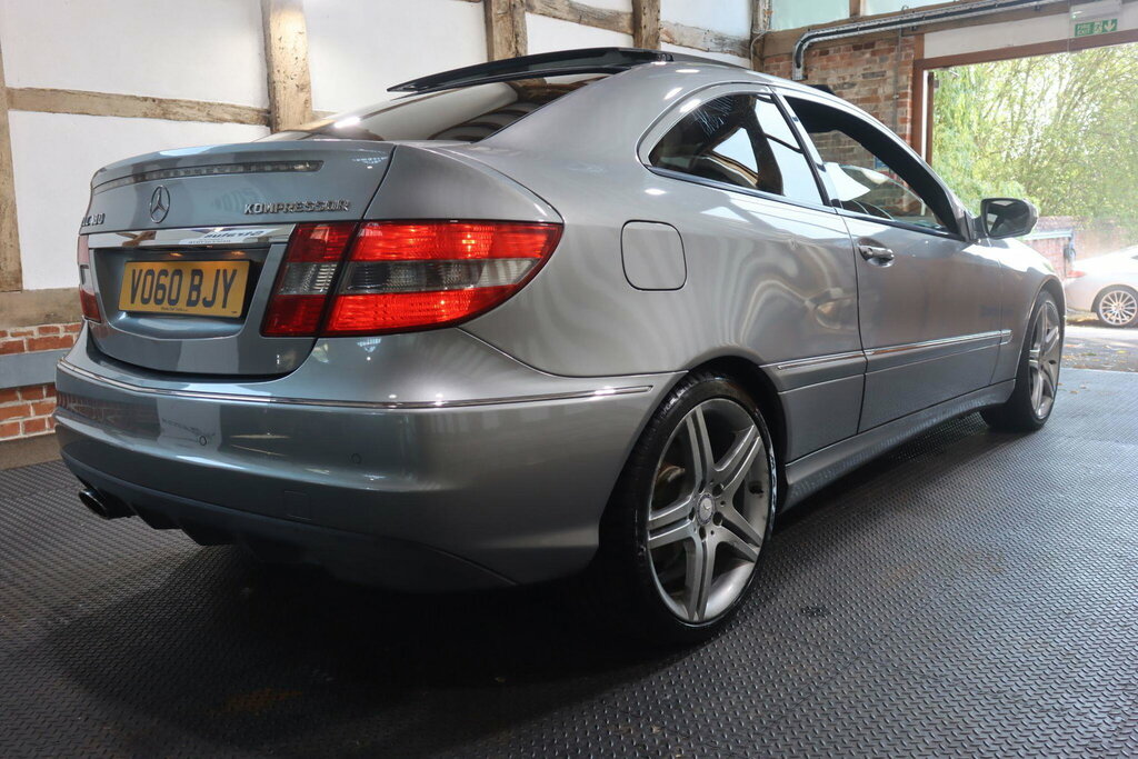Mercedes-Benz CLC Class Hatchback Black #14