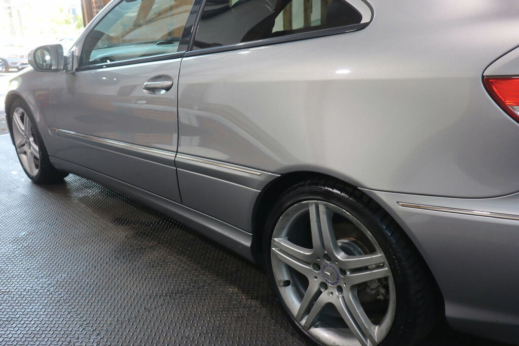 Mercedes-Benz CLC Class Hatchback Black #12