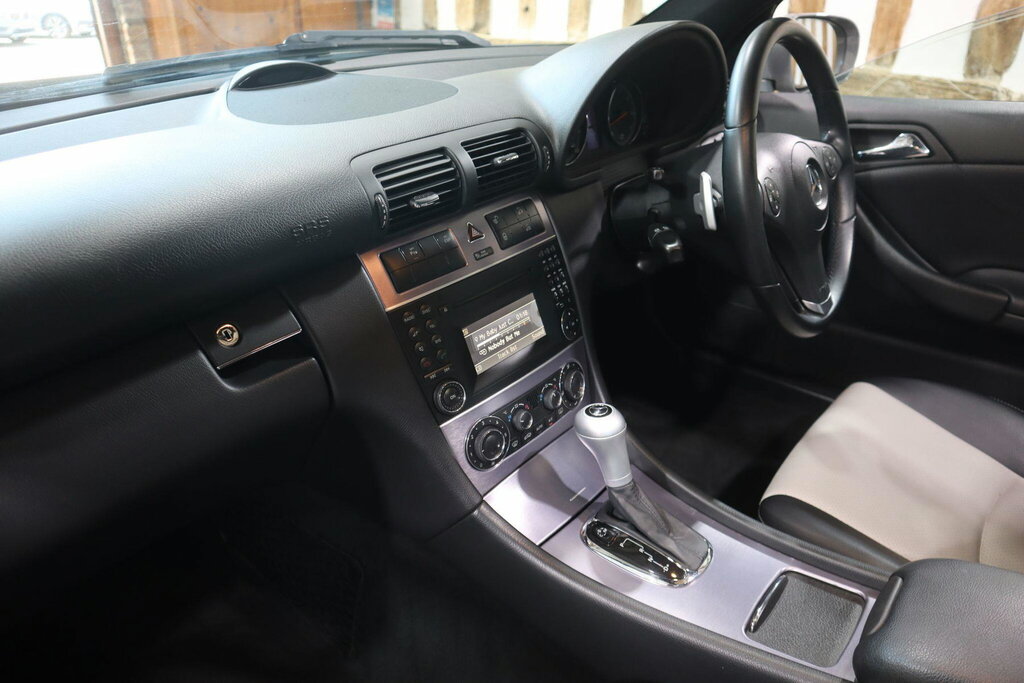 Mercedes-Benz CLC Class Hatchback Black #41