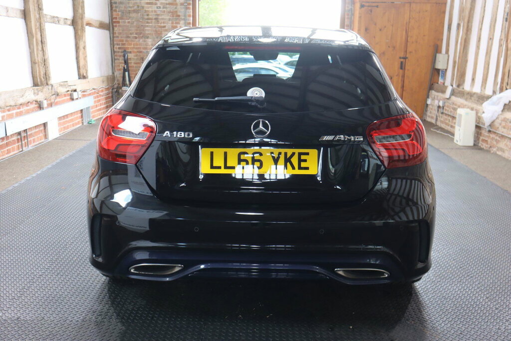 Mercedes-Benz A Class 1.6 A180 Amg Line Premium 7G-dct Euro 6 S S Black #5