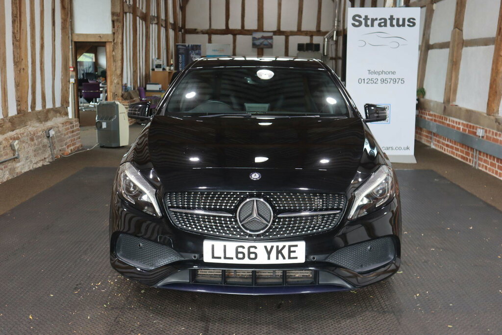 Mercedes-Benz A Class 1.6 A180 Amg Line Premium 7G-dct Euro 6 S S Black #2