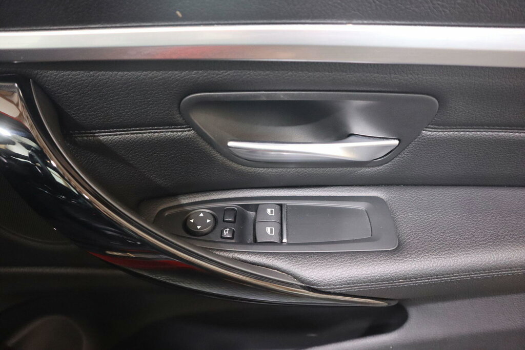 BMW 4 Series Hatchback White #18