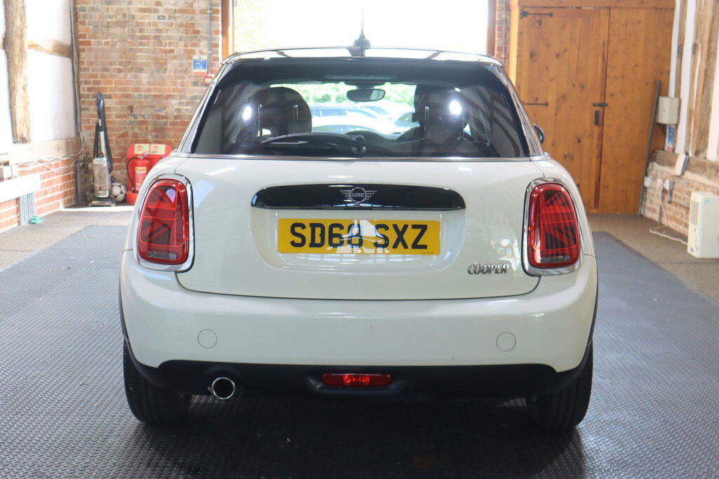 Mini Hatch 1.5 Cooper Euro 6 S S White #5