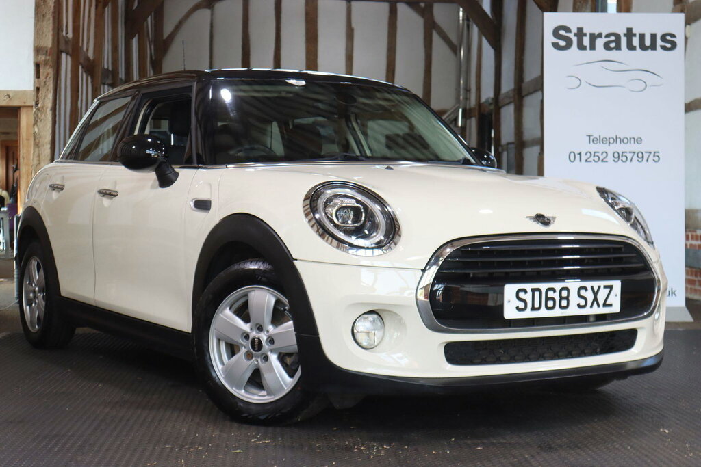 Mini Hatch 1.5 Cooper Euro 6 S S White